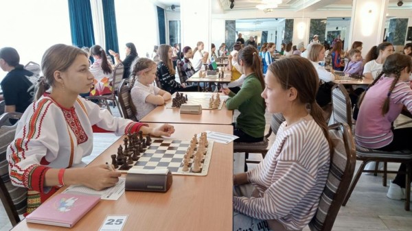 30 команд Тюменской области примут участие в региональных соревнованиях по шахматам