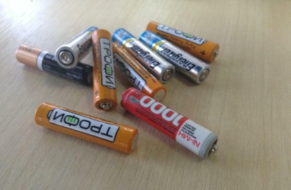 В трех школах Тюмени появились гринбоксы для сбора батареек