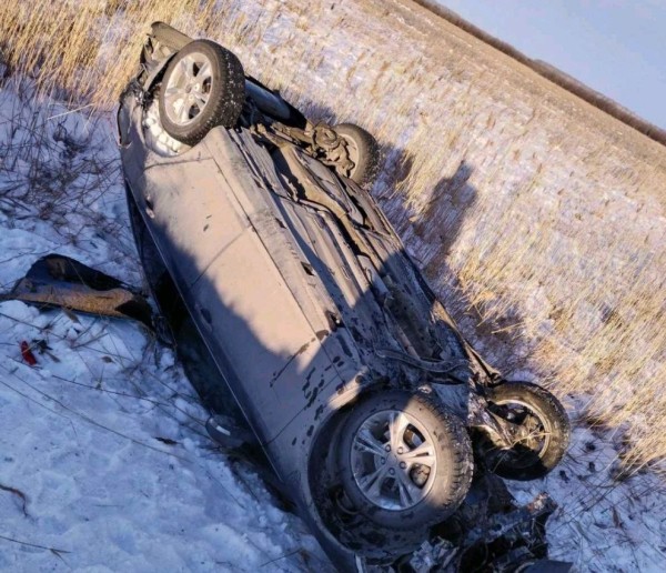 Трое тюменцев пострадали в аварии в Сладковском районе