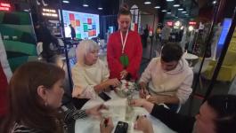 Арт-объекты в виде флагов-одеял создали к открытию театрального фестиваля "Кто ты и откуда?" в Тюмени