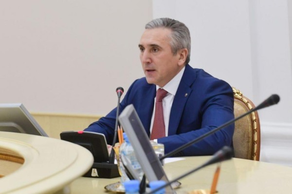 Александр Моор отметил особый вклад Тюменского областного совета ветеранов войны и труда