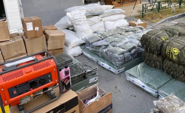 Тюменским войсковым подразделениям отправили амуницию и зимние вещи