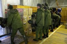 Мобилизованным тюменцам подготовили четвертую за неделю партию дополнительного оборудования и амуниции 