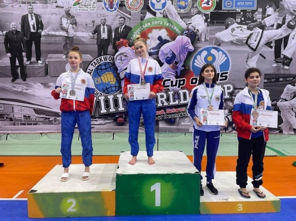 Тюменские тхэквондисты привезли международные награды&nbsp;из Минска
