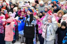 Резиденция Деда Мороза приняла первых гостей на площади 400-летия Тюмени Резиденция Деда Мороза приняла первых гостей на площади 400-летия Тюмени