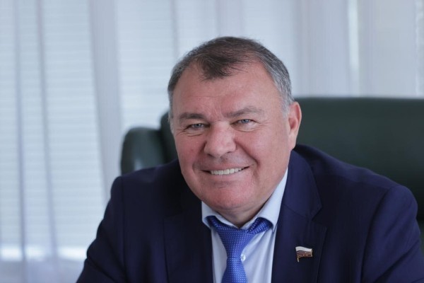 Александр Ремезков пожелал тюменцам радости созидания в 2023 году