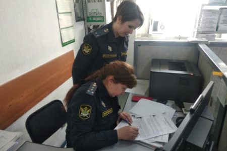 Тюменка задолжала сыну по алиментам более 55 тысяч рублей