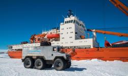 Полувековой юбилей "Запсибгазпром" встречает новыми военными и научными проектами в Арктике и Антарктиде