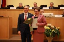 Губернатор Тюменской области вручил награды юристам