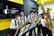 Кофе, книги, музыка, кино: в Тюмени открыли креативное пространство в библиотеке Кофе, книги, музыка, кино: в Тюмени открыли креативное пространство в библиотеке