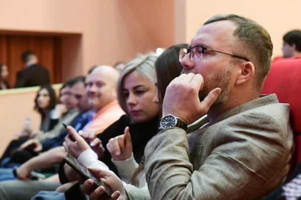 Более 50 заказчиков, поставщиков и инвесторов участвуют в Тендерном форуме в Тюмени