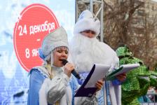 Резиденция Деда Мороза приняла первых гостей на площади 400-летия Тюмени Резиденция Деда Мороза приняла первых гостей на площади 400-летия Тюмени