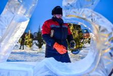 Сказочный ледовый лес с богатырями и заячьей семьей откроют в Тюмени 