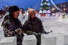 Сказочный ледовый лес с богатырями и заячьей семьей откроют в Тюмени 