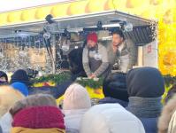 Бифштекс из оленины и стерлядь под икорным соусом: в Тюмени прошли съемки программы "Повара на колесах"