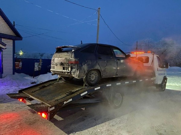 В Тюменском районе пьяный подросток поехал кататься на автомобиле 