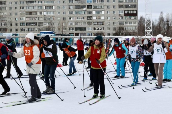 Кубок главы Тобольска по лыжным гонкам собрал более 400 участников