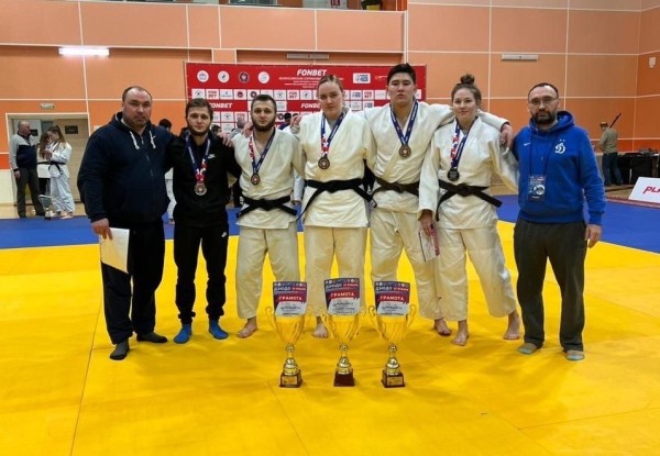 Пять медалей привезли тюменские дзюдоисты со всероссийских соревнованиях в Красноярске