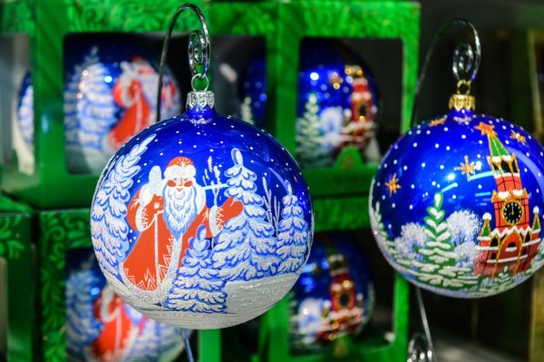 Новогоднее желание 4-летней Евы из Ишима исполнил замминистра обороны РФ