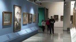 Экскурсии по выставке "Шедевры художественной коллекции" пользуются популярностью у тюменцев