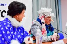 Около 800 подарков получили дети и пенсионеры от тюменской "Елки желаний"