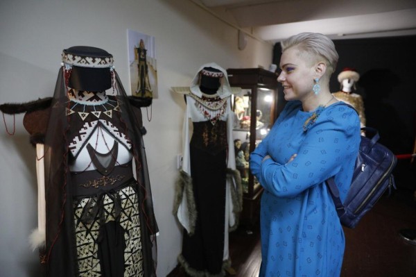 До конца марта тюменцы могут сходить на выставку "Живопись иглой: российские традиции и сибирские инновации"