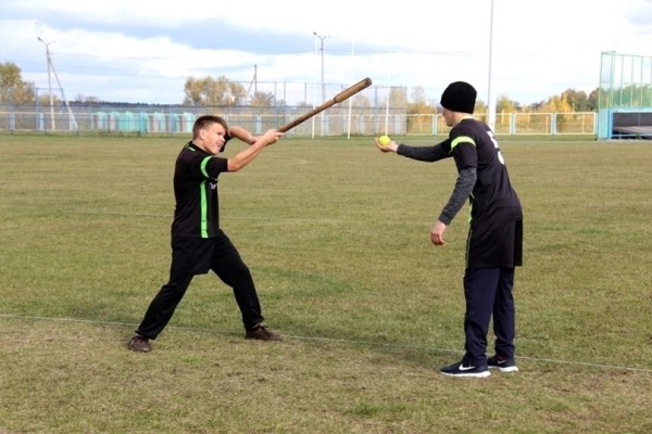 Тюменские общественники выиграли грант на спортивно-образовательный проект "Лапта UTMN"