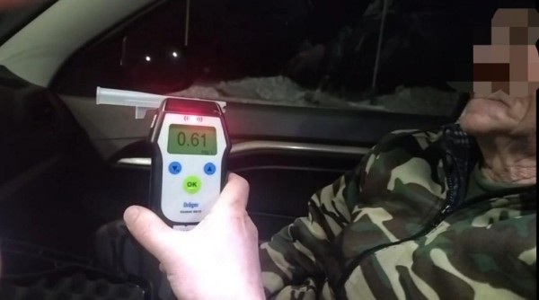 Пьяного водителя без прав задержали автоинспекторы в Голышманово