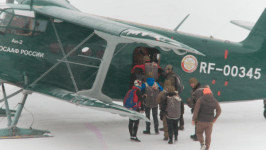 Тюменские "моржи" прыгнули с парашютом в честь годовщины начала СВО