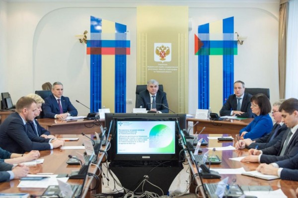 Александр Моор: услуги Росреестра становятся доступнее для тюменцев 