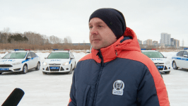 Сотрудники ДПС и МЧС устроили заезды в преддверии #СпецоперацииЛед