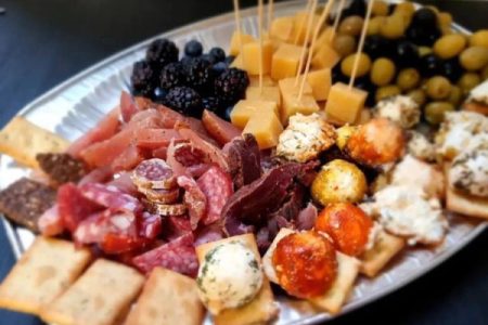 Тюменский комбинат “Мясная сказка”  использует в производстве старинные рецепты