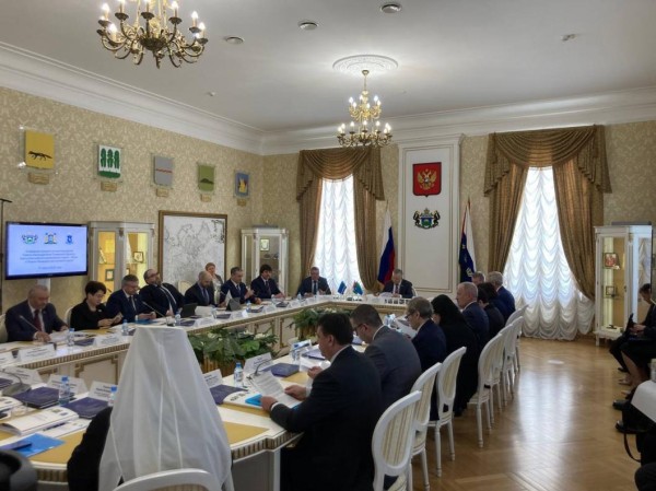 Развитие Тюменской области, Югры и Ямала обсудили в Тобольске