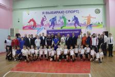 Тюменским гимназистам дали мастер-класс по грэпплингу Тюменским гимназистам дали мастер-класс по грэпплингу