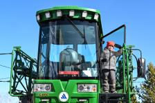 Тюменские бизнесмены пришли к аграриям на выставку Агро-2023 с наукоемкими дронами Тюменские бизнесмены пришли к аграриям на выставку Агро-2023 с наукоемкими дронами