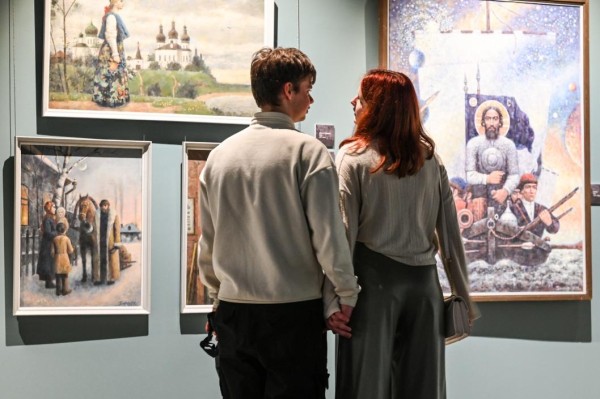 Александр Моор поздравил работников культуры и ветеранов отрасли с профессиональным праздником Александр Моор поздравил работников культуры и ветеранов отрасли с профессиональным праздником