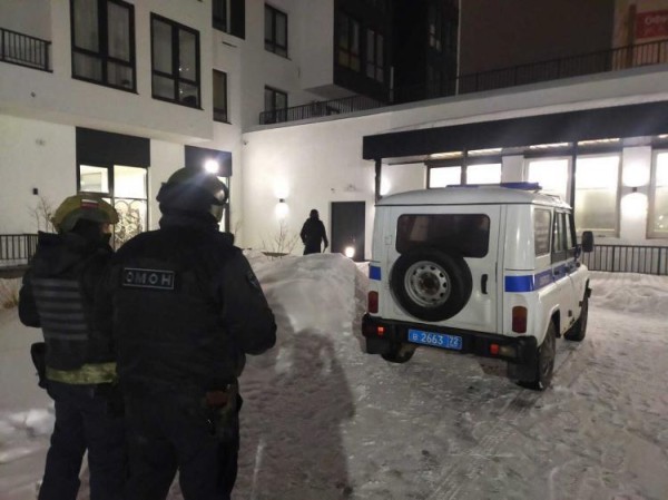 На ранее судимого тюменца заведено уголовное дело за захват заложника в магазине На ранее судимого тюменца заведено уголовное дело за захват заложника в магазине