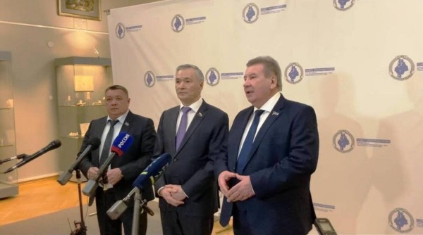 Развитие Тюменской области, Югры и Ямала обсудили в Тобольске