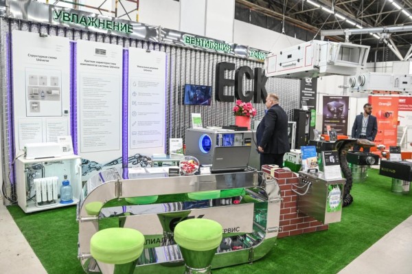 Тюменская компания производит и устанавливает в квартирах и офисах систему форсуночного увлажнения