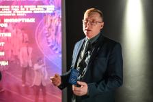 На выставке "Путь к Олимпу" в Тюмени представили медали участников Олимпийских игр