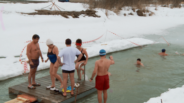 Тюменские "моржи" открыли филиал в селе Перевалово