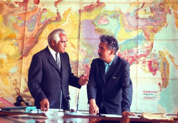 Александр Моор отметил колоссальный вклад Юрия Эрвье в развитие Тюменской области Александр Моор отметил колоссальный вклад Юрия Эрвье в развитие Тюменской области