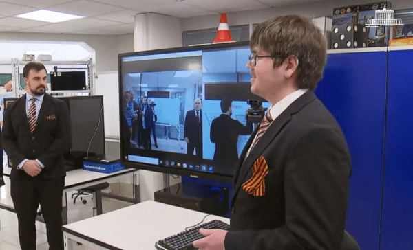 Систему распознавания лиц от школьника запустят в ФМШ Тюменской области до конца 2023 года