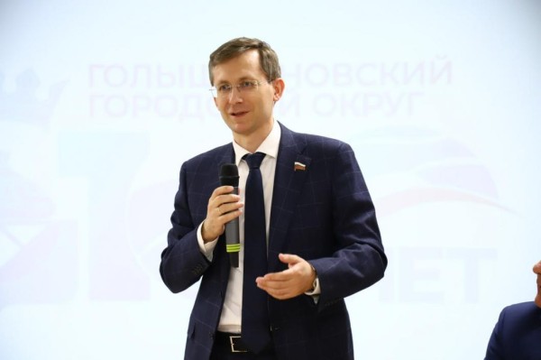 Сенатор РФ Павел Тараканов оценил содержание общественных пространств в Голышманово Сенатор РФ Павел Тараканов оценил содержание общественных пространств в Голышманово