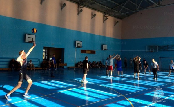 Спасатели аэропорта Ремезов стали лучшими на состязаниях по волейболу
