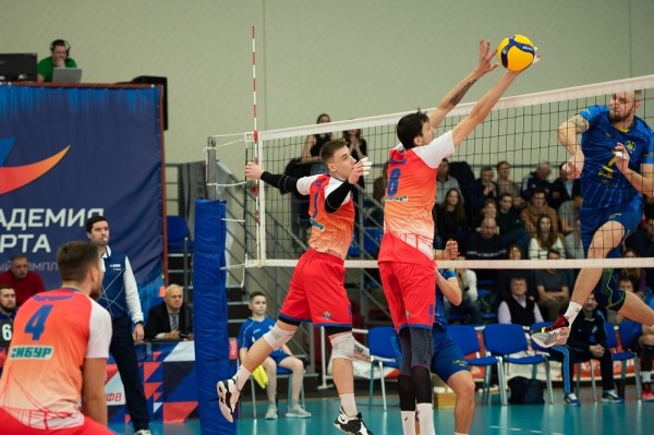 Тюменские волейболисты сразятся за выход в финал высшей лиги 