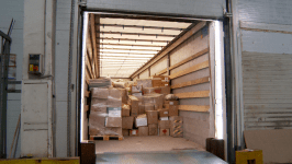 Волонтеры тюменского штаба #МыВместе отправили в Краснодон фуру с гуманитарной помощью