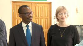 Вопросы образования и медицинского туризма обсудил в Тюмени посол Руанды