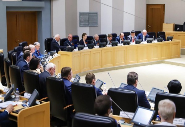 За пять лет депутаты Тюменской гордумы выполнили большинство наказов избирателей