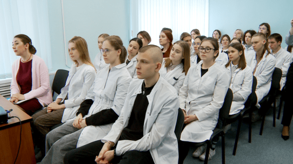 Тюменские школьники узнали о работе в Роспотребнадзоре